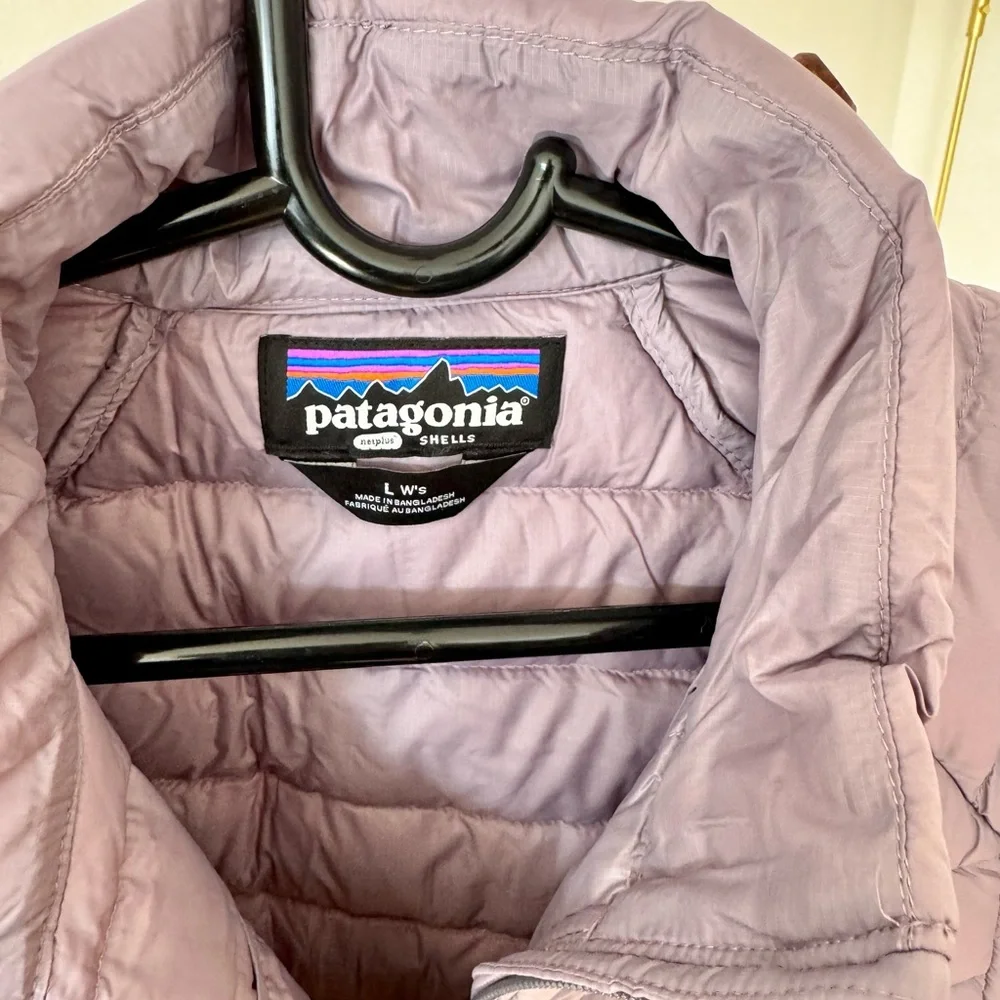 Patagonia Women’s Down Sweater Lightweight Quilted Jacket - Lavender - Picture 3 of 8